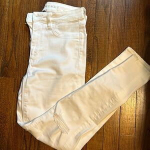 AE White Denim Jeans